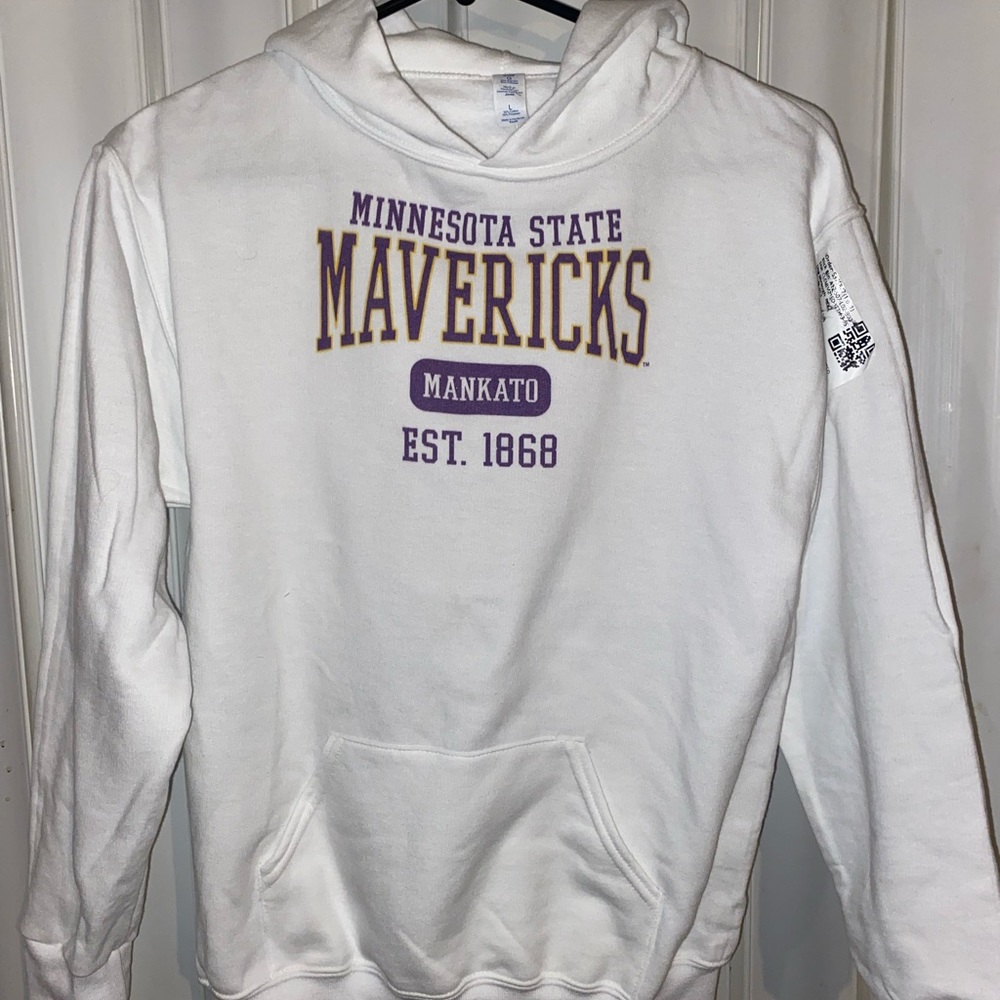 MSU Mankato sweatshirt, size large but fits like a small.